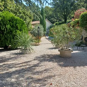 nouveau-les-deux-tilleuls.fr-provencehotel.com/